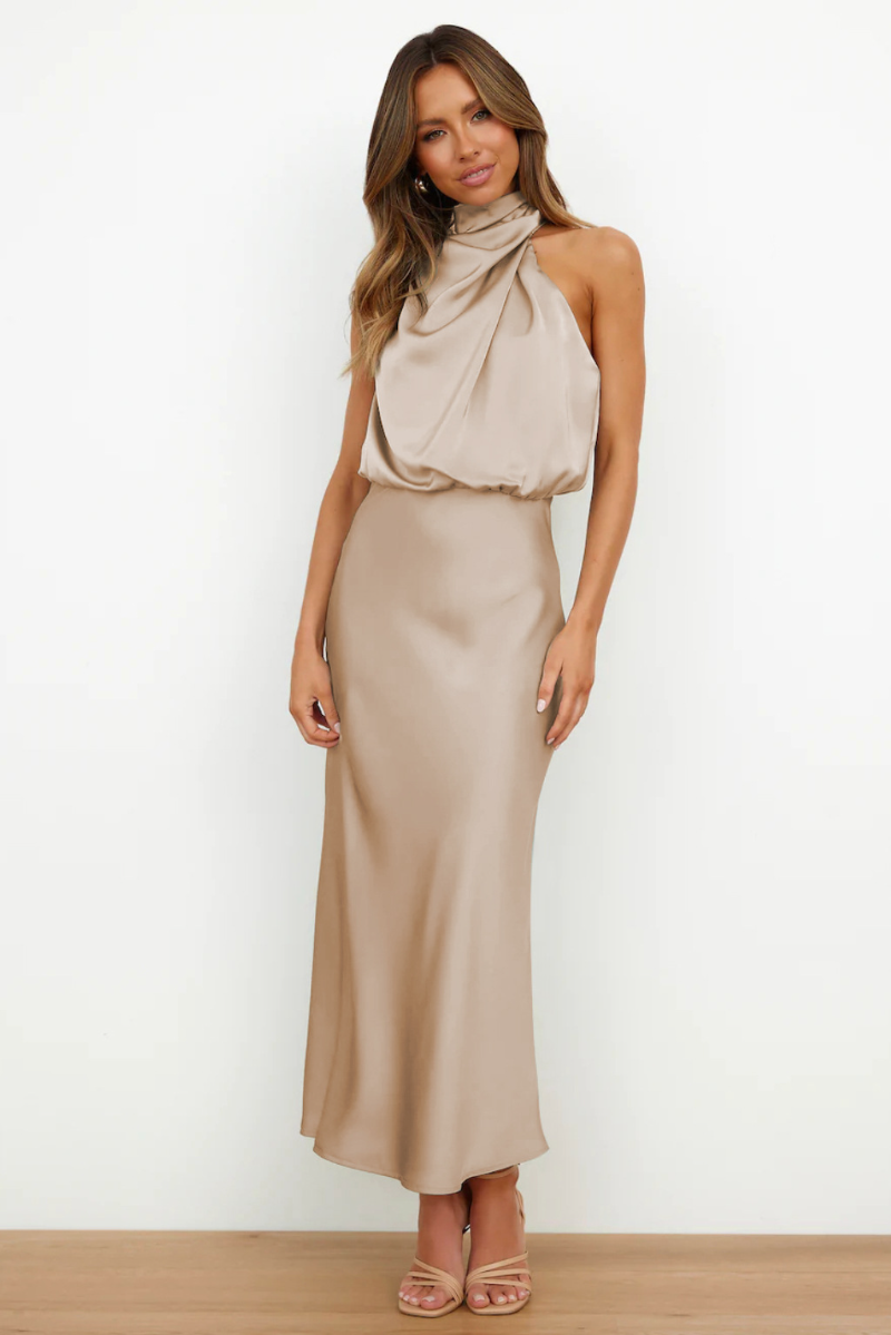 Claudiara | Elegantes Midikleid mit asymmetrischem Rundhalsausschnitt