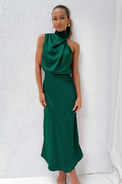 Claudiara | Elegantes Midikleid mit asymmetrischem Rundhalsausschnitt